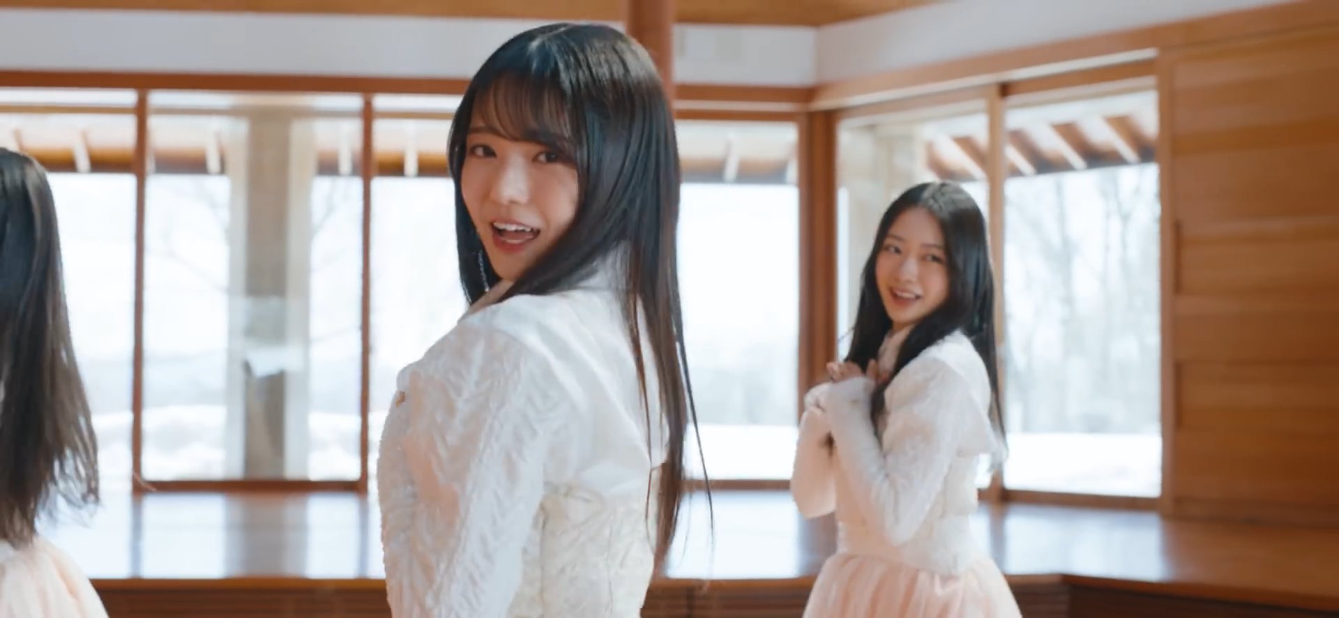 videoplayback (23).mp4_snapshot_04.10_[2025-03-22_00.39.36]