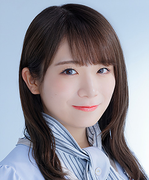 2021年乃木坂46プロフィール_秋元真夏_2-edit