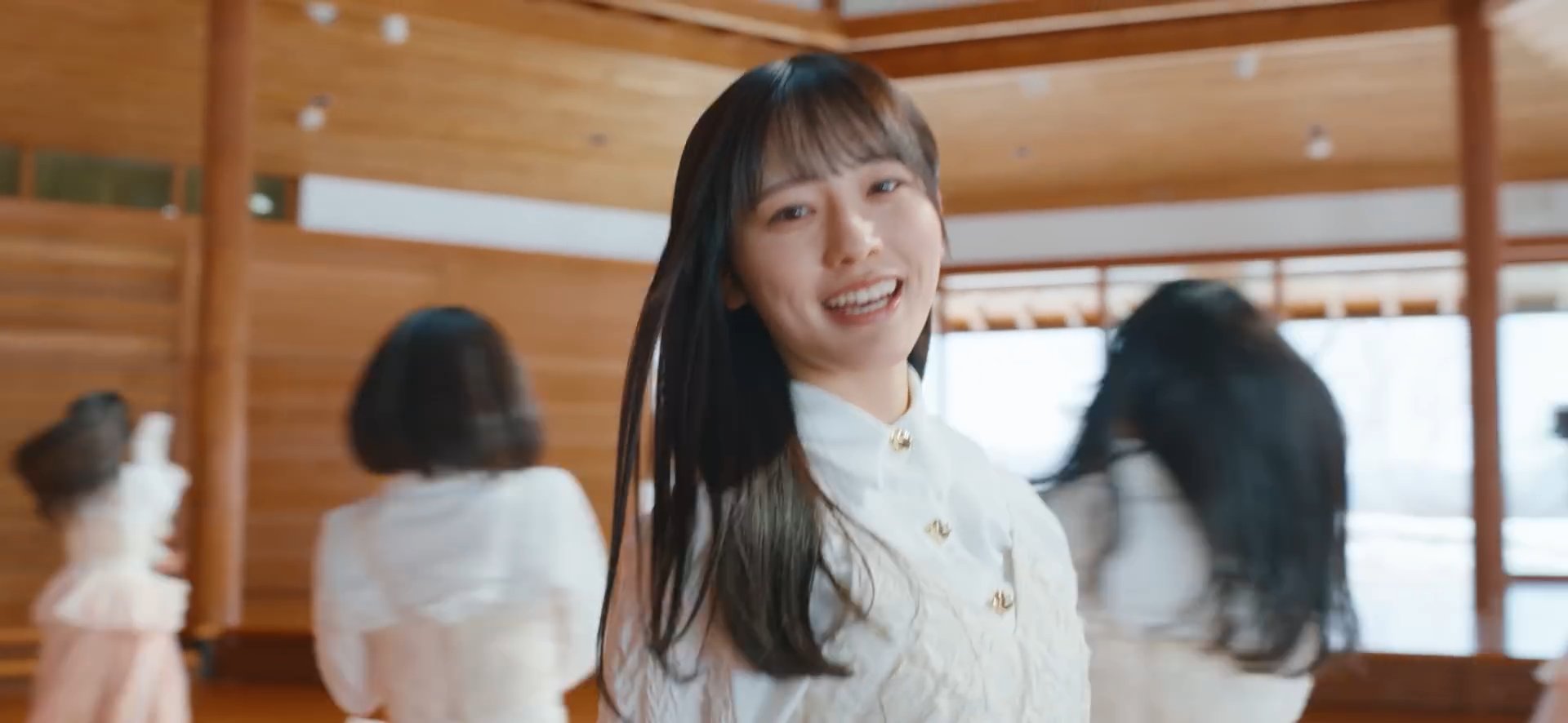 videoplayback (23).mp4_snapshot_01.07_[2025-03-22_00.34.22]