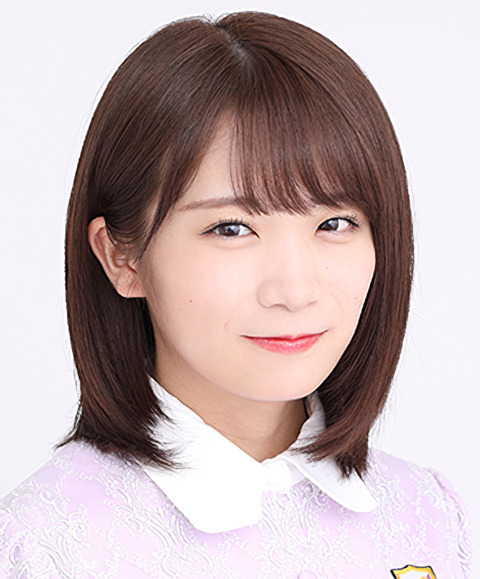 2018年乃木坂46プロフィール_秋元真夏-edit