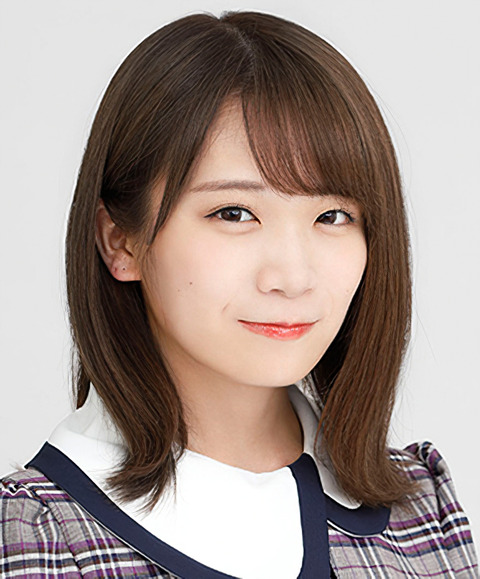 2018年乃木坂46プロフィール_秋元真夏_2-edit