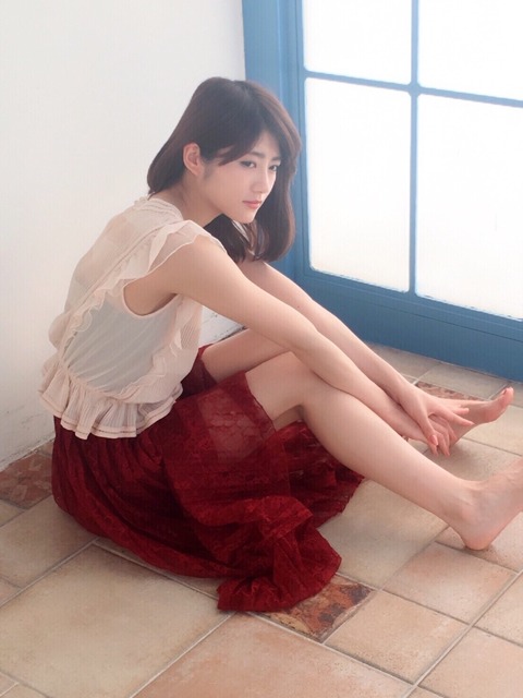 Yumi-Wakatsuki-Feet-5215578