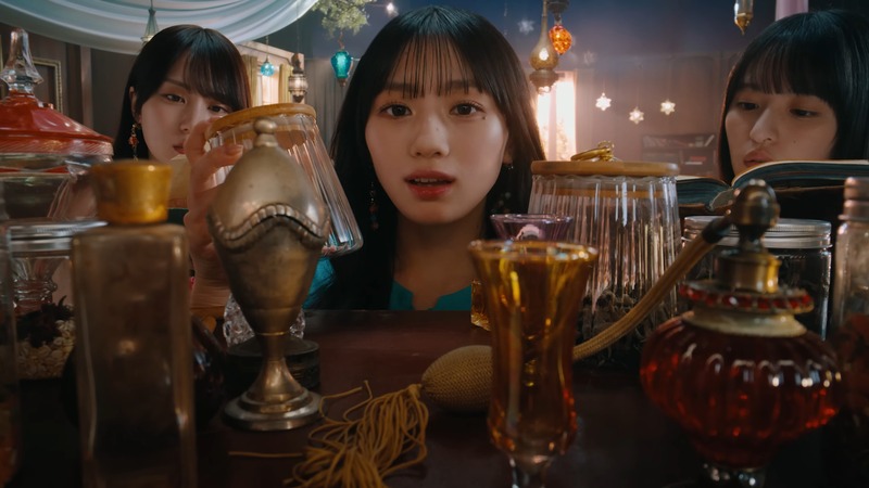 videoplayback (4).webm_snapshot_01.11_[2025.11.09_21.16.15]