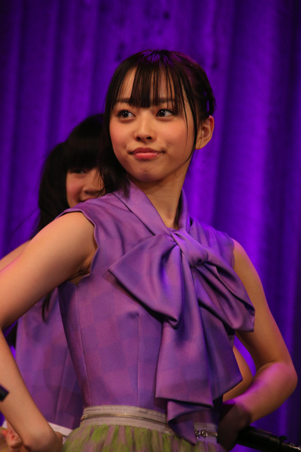 141005-19_under2_nene