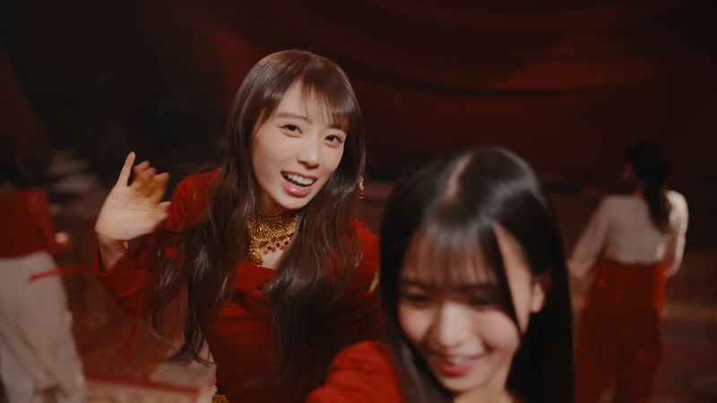 videoplayback (4).webm_snapshot_01.40_[2025.11.09_21.17.16]