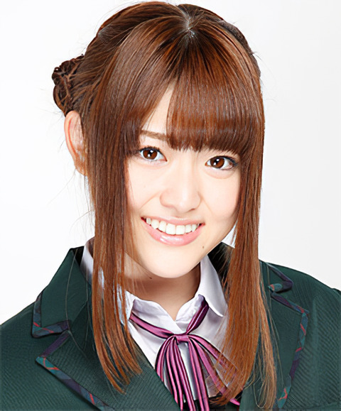 2012年乃木坂46プロフィール_松村沙友理_4-edit