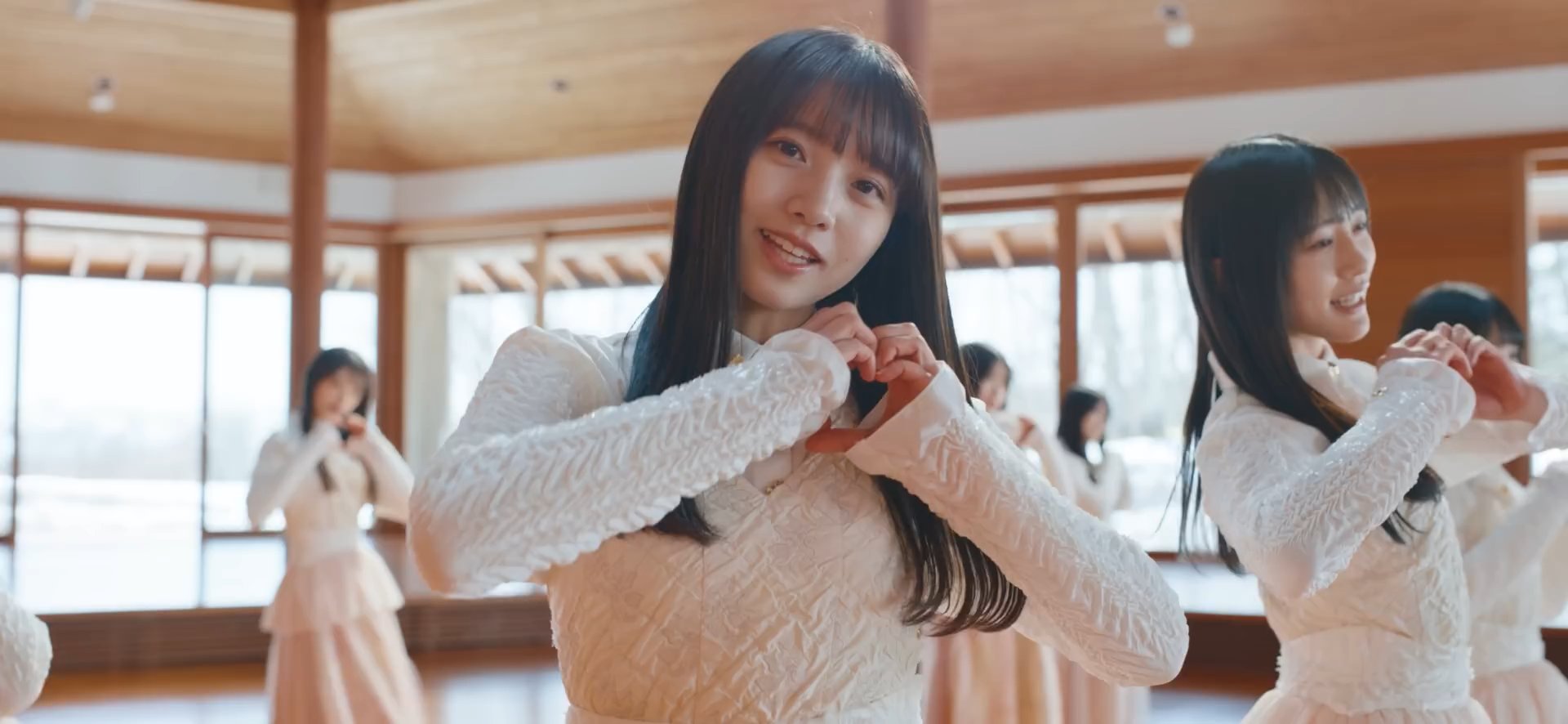videoplayback (23).mp4_snapshot_01.05_[2025-03-22_00.34.19]