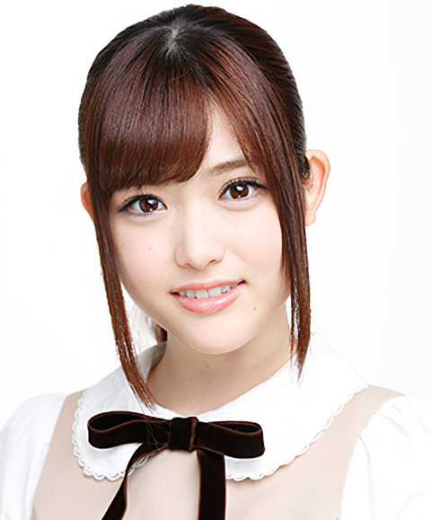 2013年乃木坂46プロフィール_松村沙友理_3-edit