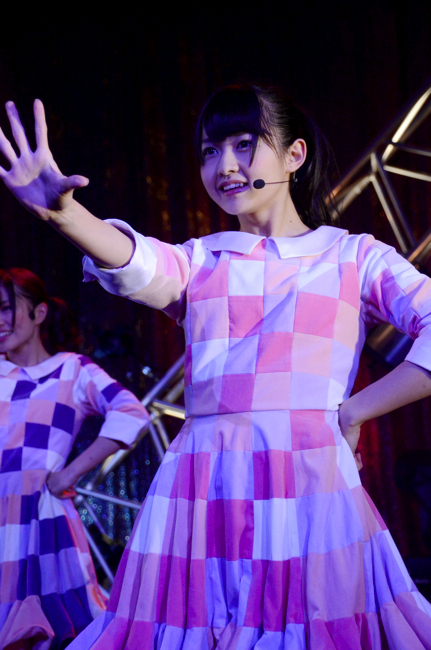 141005-19_under2_marika