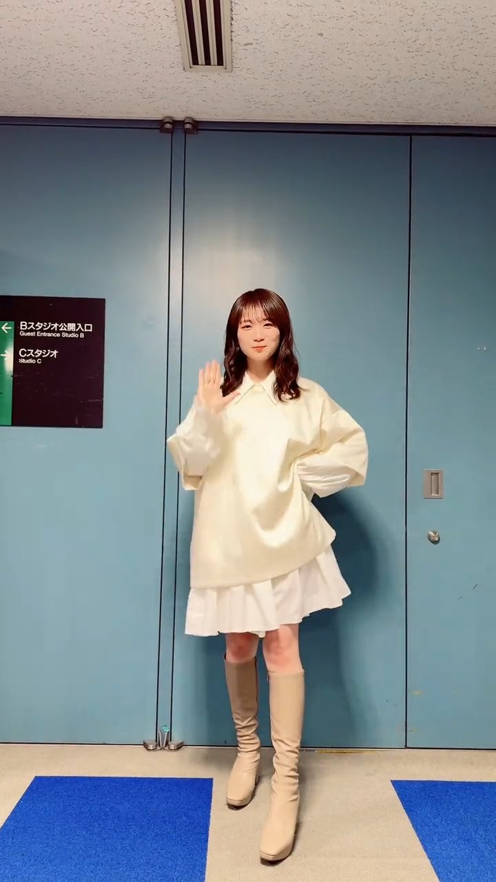 春の訪れ🌸✨#AKB48_名残り桜.mp4_snapshot_00.18_[2026.03.23_14.58.33]