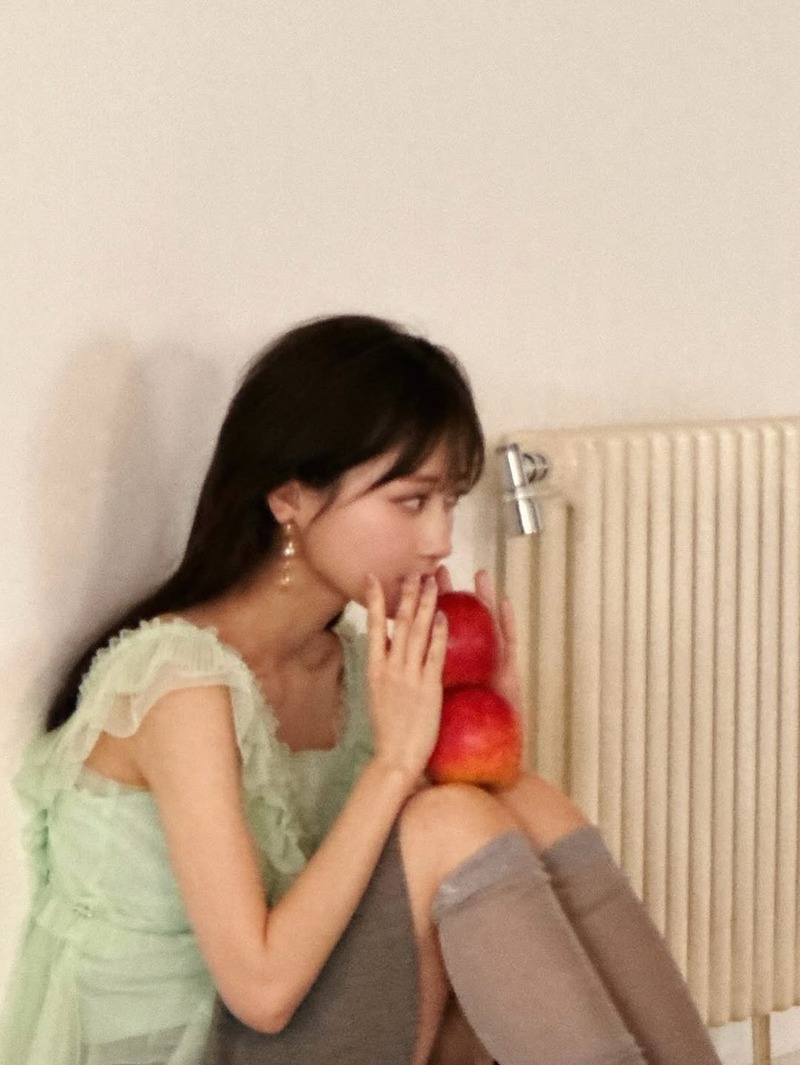 SNIDEL💐💐早く春服を着て、外を歩きたいです💐💐 (1)