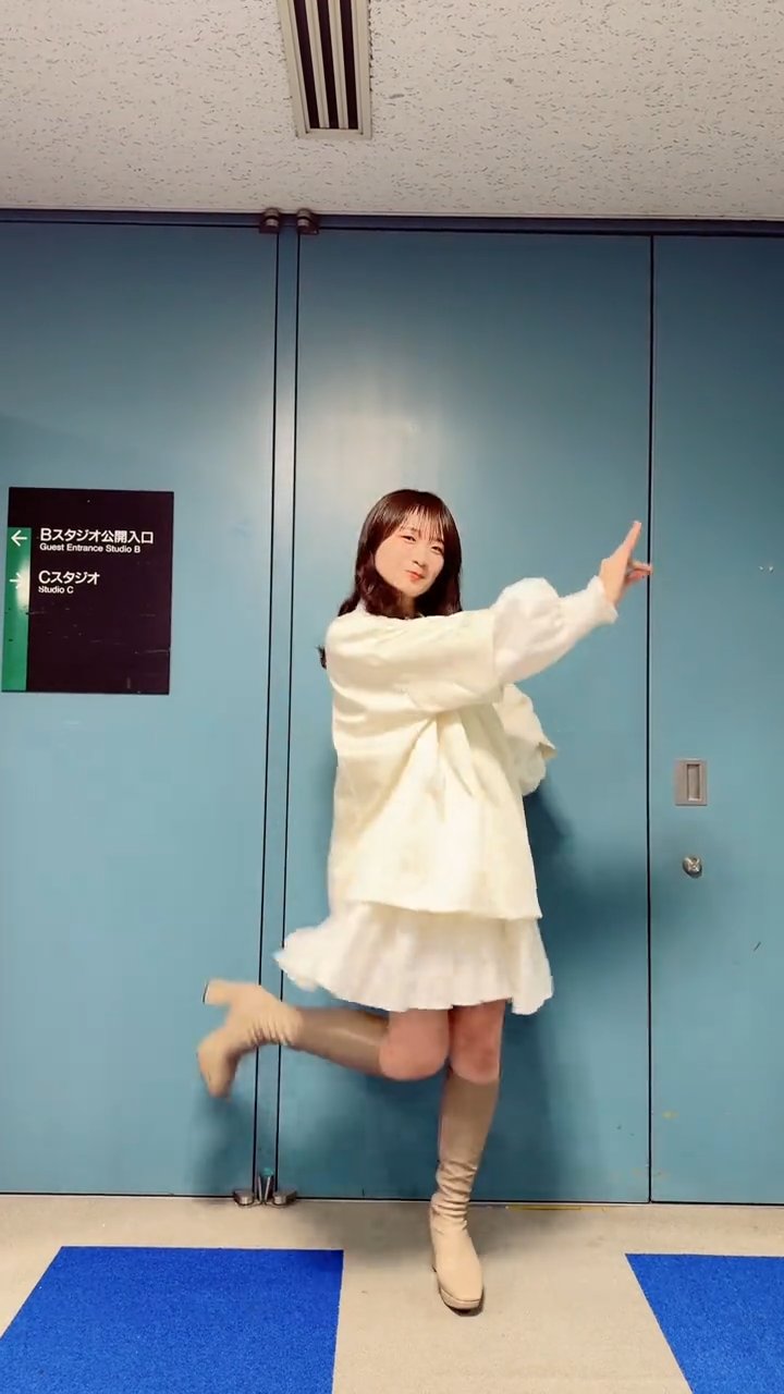 春の訪れ🌸✨#AKB48_名残り桜.mp4_snapshot_00.10_[2026.03.23_14.58.15]