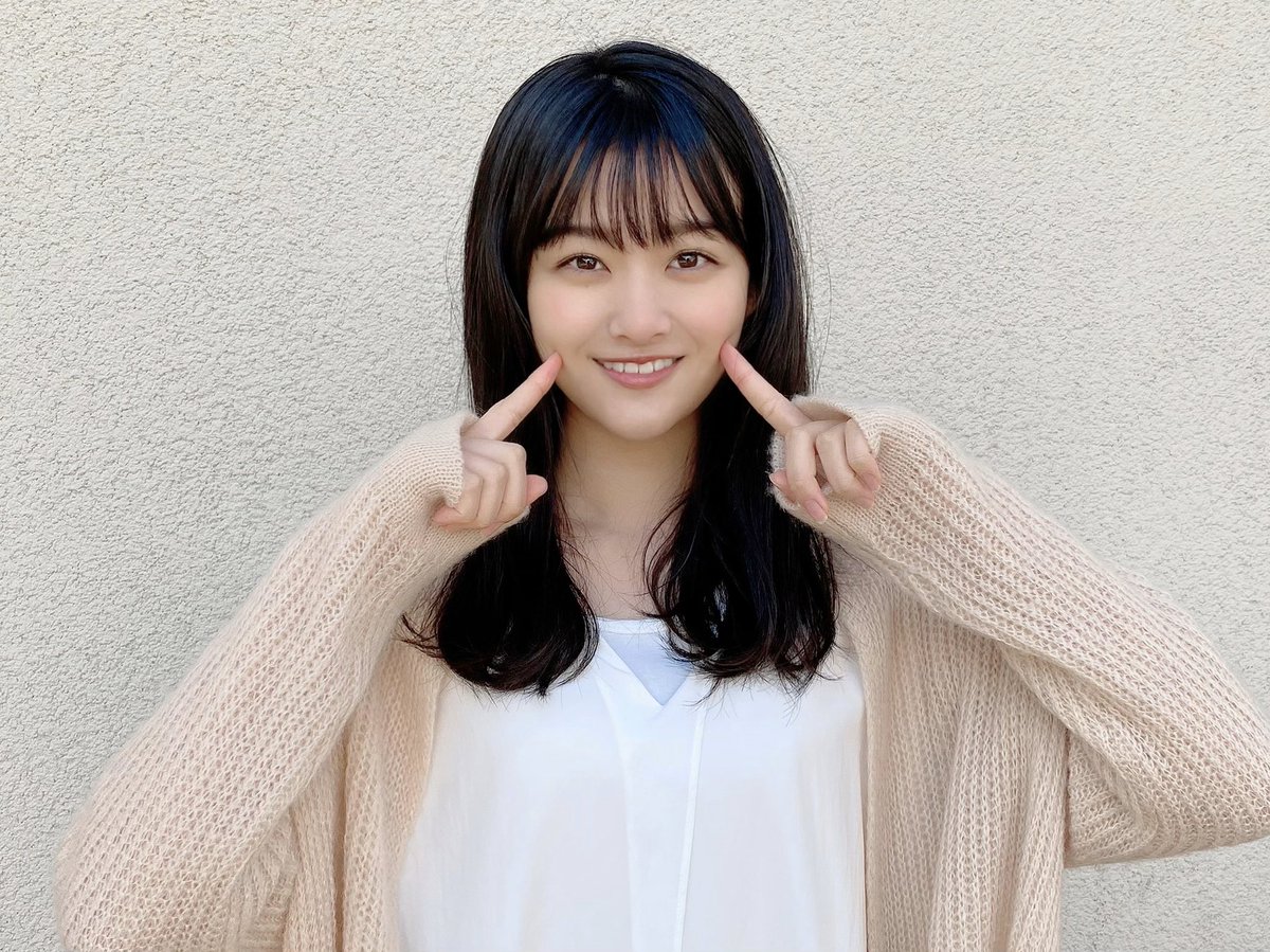 櫻坂46 ピチピチ新成人 歳の原田葵が大人の色気を放つ マガジン にてグラビア登場 乃木速