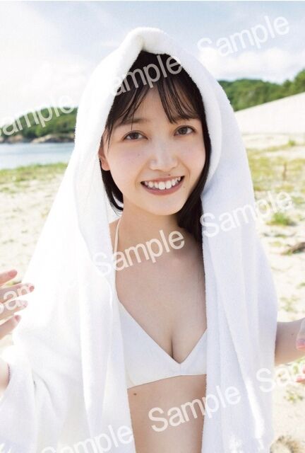 【朗報】美しい肌見せカットにファン大興奮！乃木坂46久保史緒里の写真集封入ポストカード第5弾が話題沸騰