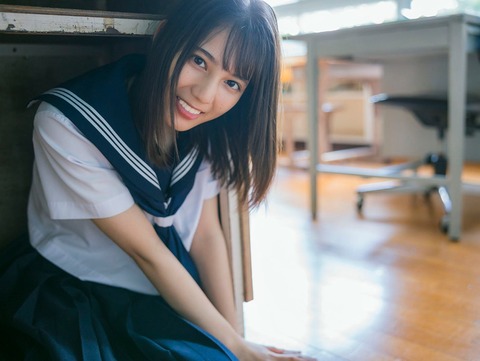 日向坂46 休業を発表した 小坂菜緒 人生初 色気抜群な水着姿を披露 普段では見れない成長した姿が 乃木速 日向坂46 休業を発表した 小坂菜緒 人生初 色気抜群な水着姿を披露 普段では見れない成長した姿が 乃木速