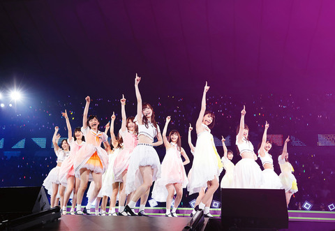 news_header_nogizaka46_live01