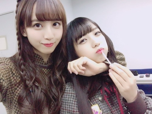 【乃木坂46】佐藤楓×与田祐希 首しめ2ショット写真を公開！順調に増えていくwww