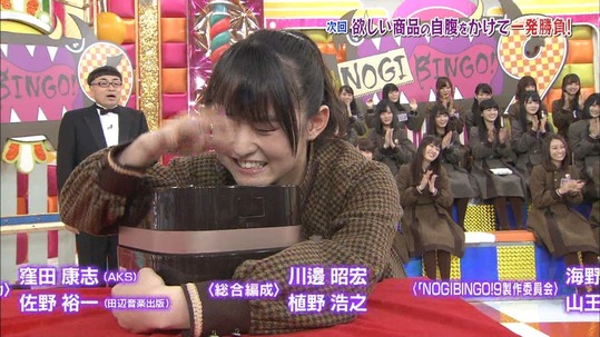 【乃木坂46】伊藤万理華がマニキュア付けてるけど、いいの？