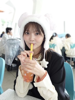 日向坂46の美脚メンバー、性的すぎる生足を大開放(画像あり)