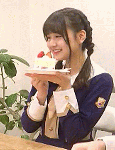 いちごの匂いを嗅ぐ麗乃ちゃんがめっちゃ可愛い件 麗乃ちゃんにはいちごケーキがよく似合う 乃木坂46 乃木坂46まとめ亭 いちごの匂いを嗅ぐ麗乃ちゃんがめっちゃ可愛い件 麗乃ちゃんにはいちごケーキがよく似合う 乃木坂46 乃木坂46まとめ亭