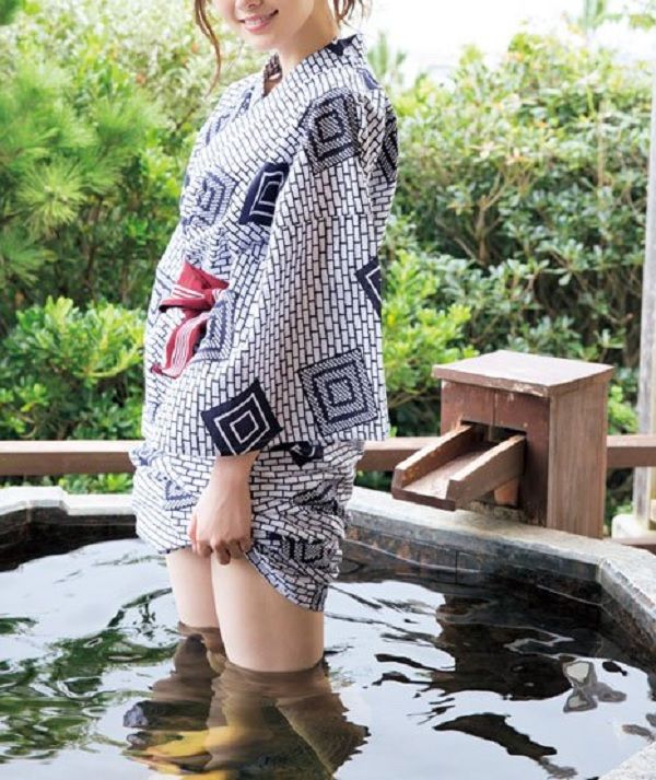 浴衣の裾を持ち上げ湯船に佇むまいやん 絵になるねぇｗ 乃木坂46 乃木坂新聞係