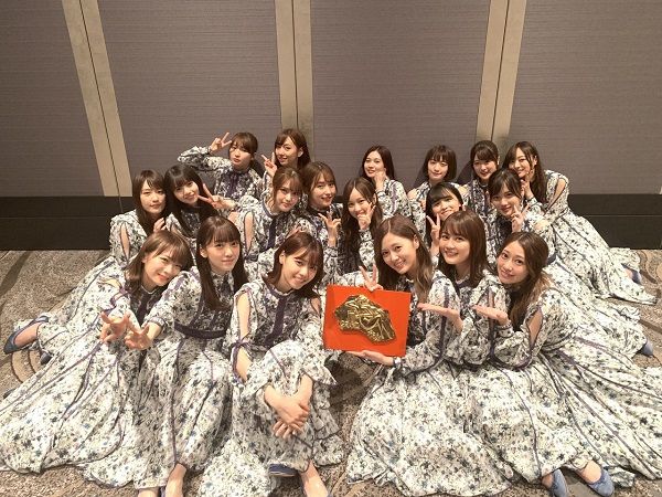 レコ大終了後の集合写真です いいね 乃木坂46 乃木坂新聞係