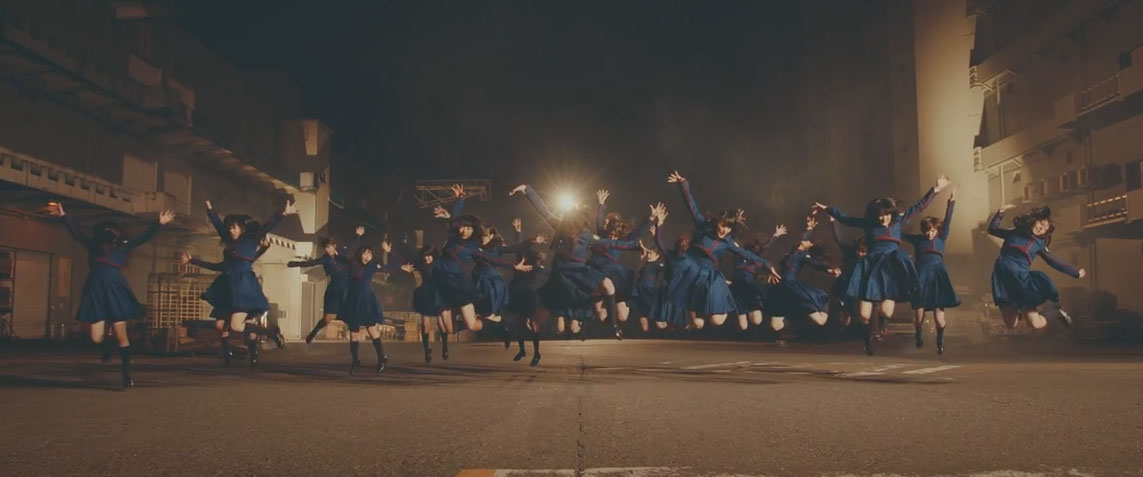 欅坂46 不協和音 Mvの一斉にジャンプするシーンで目立つ長沢と米谷のジャンプ力www 欅って 何 欅坂46まとめ