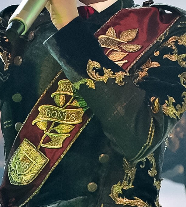 欅坂46 衣装担当の尾内貴美香さんが 紅白衣装について言及 生地から作るこだわりが凄いな 今後も衣装担当を続けてほしいよね 欅って 何 欅坂46まとめ