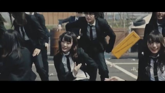 欅坂46 風に吹かれても Mvでも欅ポーズを入れ 全員で平手ちゃんのサイマジョモーセシーンを再現している件 欅って 何 欅坂46まとめ