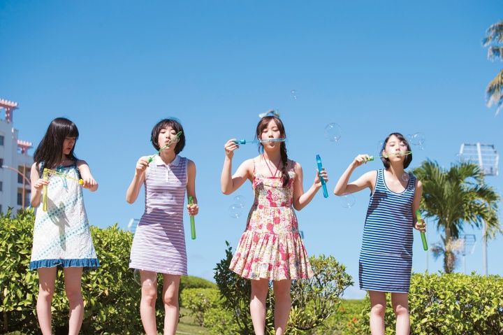 2nd写真集 1時間遅れのi Love You グループ初の総合首位 2位にakb48 水着サプライズ 乃木坂最新ニュース