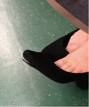 パンプス苦痛