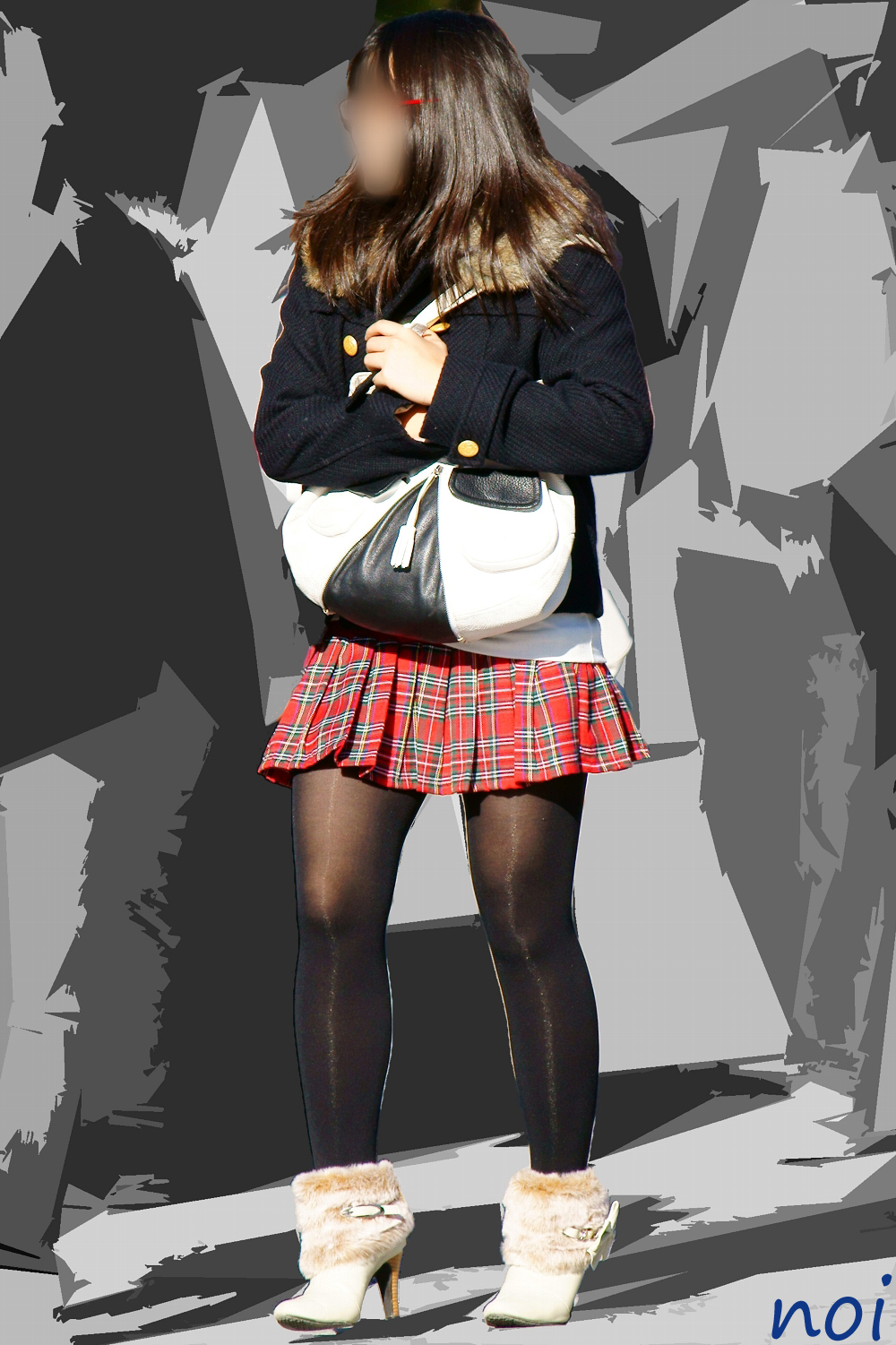 チェックミニスカ 黒タイツな娘さん Noiの街撮り日記