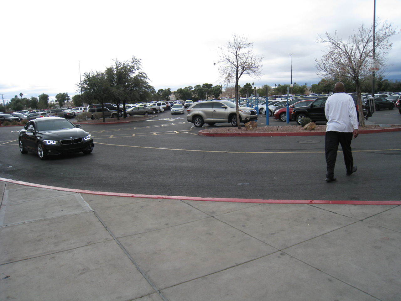 オートライト義務化 アメリカでは真昼間でも当たり前 Noiniのblog