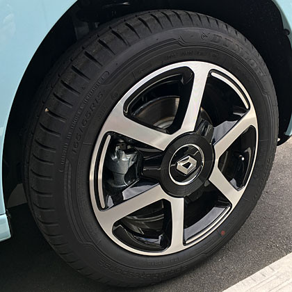 近々納車される親友のトゥインゴを見に行って Nojee Chips