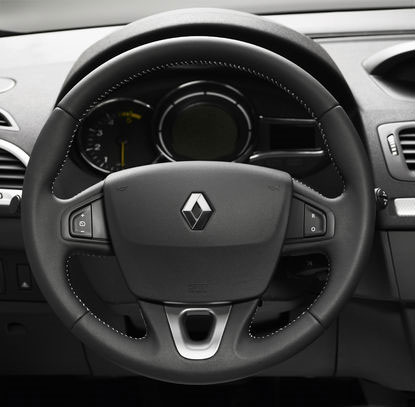 NEW RENAULT MEGANE HATCH