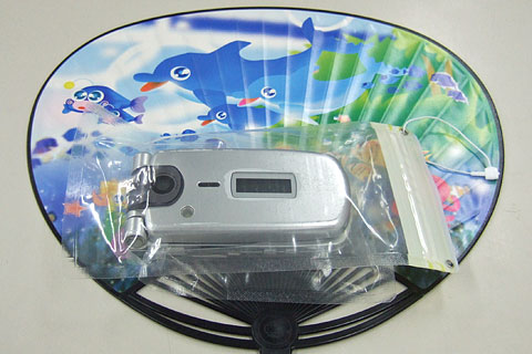 バスルームでもケータイ