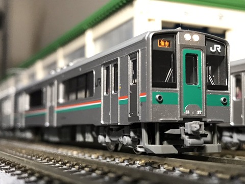 KATO 701系1000番台 仙台色 入線 : 夏島鉄道 KATO 701系1000番台 仙台色 入線 : 夏島鉄道