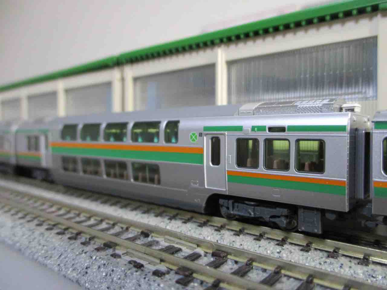 KATO E231系 東海道線仕様(湘南新宿ライン) 入線 : 夏島鉄道