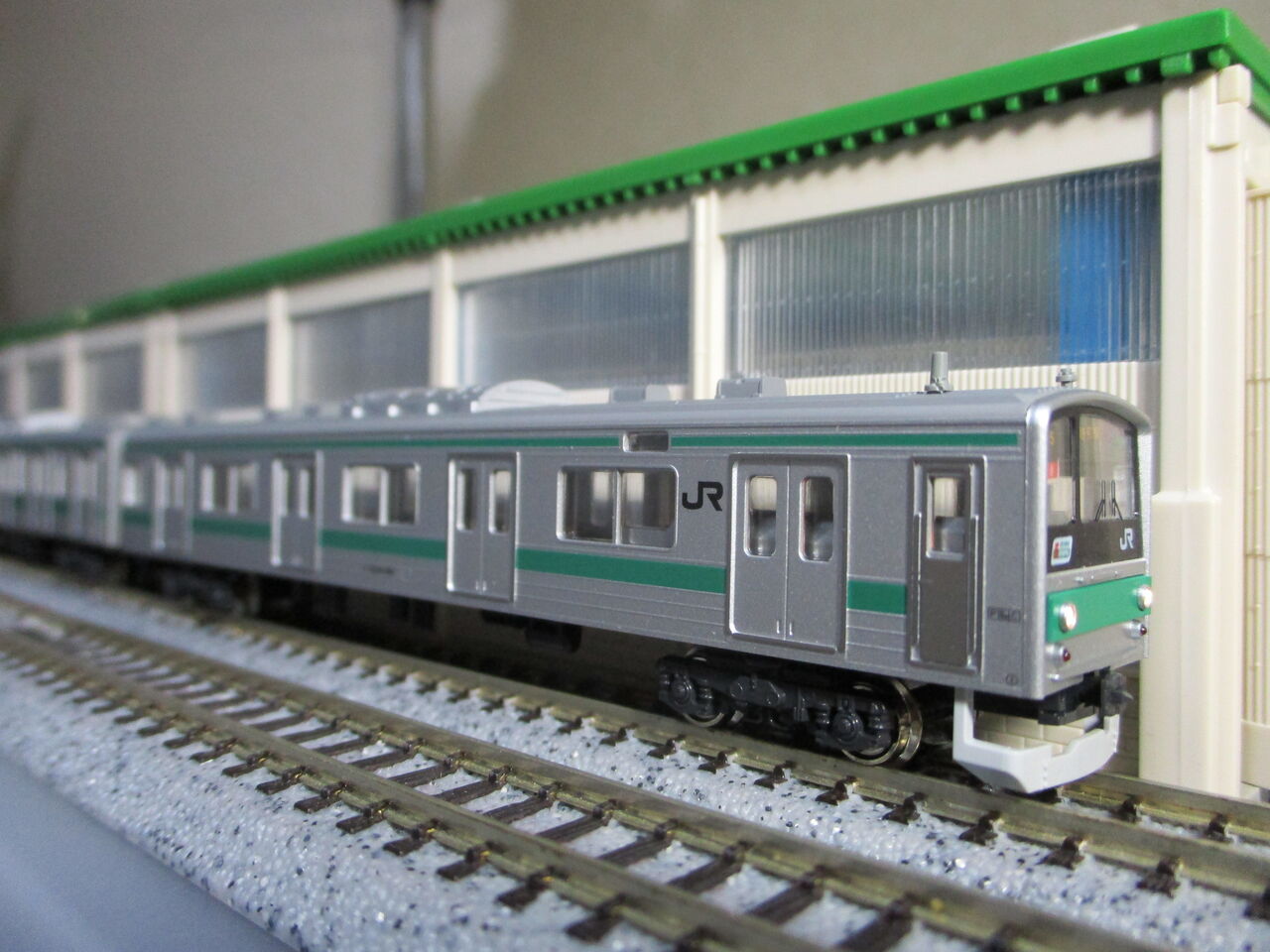 KATO 205系 埼京線(ハエ8編成) 入線 : 夏島鉄道