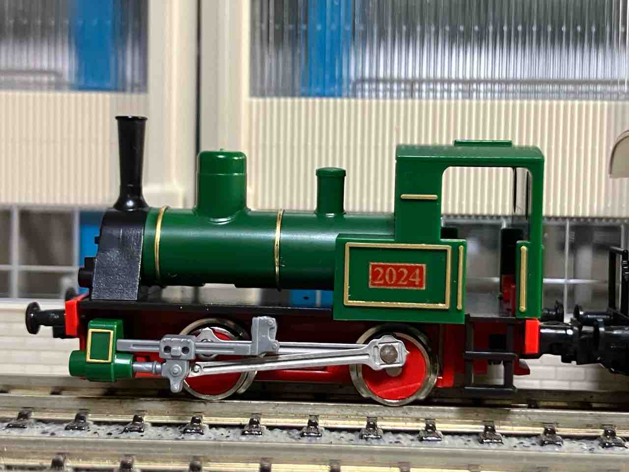 KATO チビロコセット(ホビーセンターカトー東京10周年) 入線 : 夏島鉄道