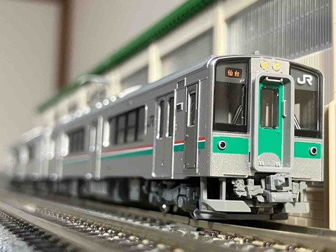 KATO 701系1000番台 仙台色(2025年ロット) 入線 : 夏島鉄道