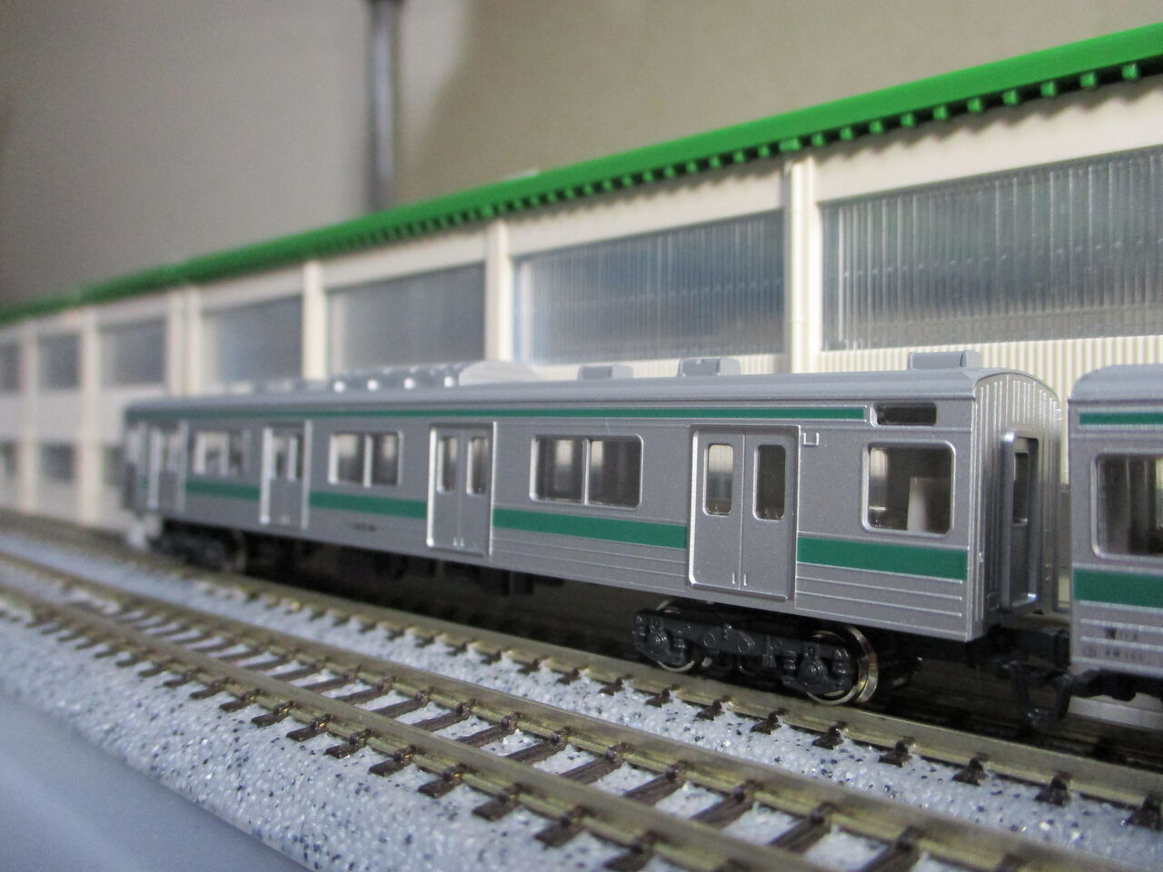 KATO 205系 埼京線(ハエ8編成) 入線 : 夏島鉄道