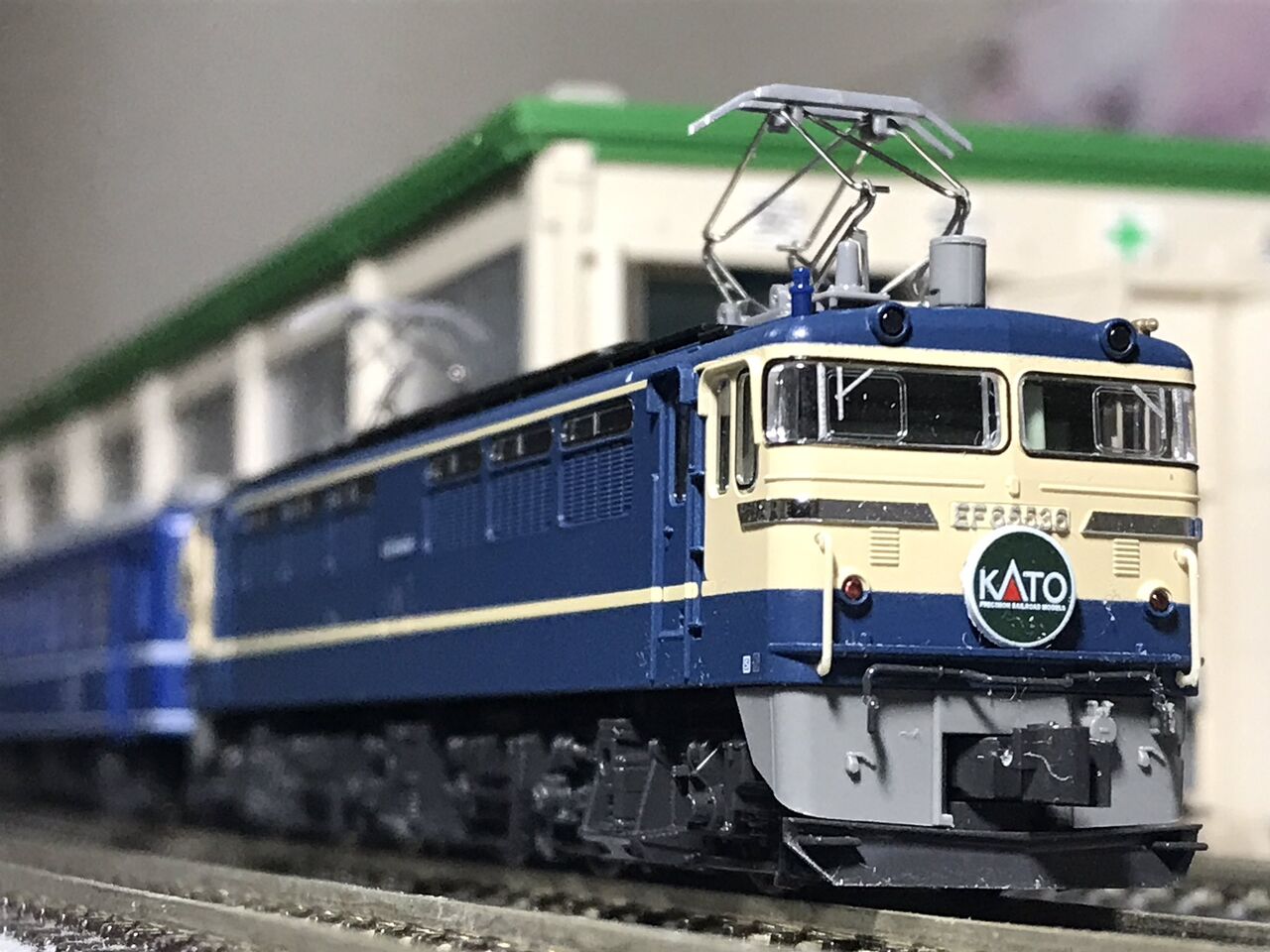KATO EF65 536 入線 : 夏島鉄道