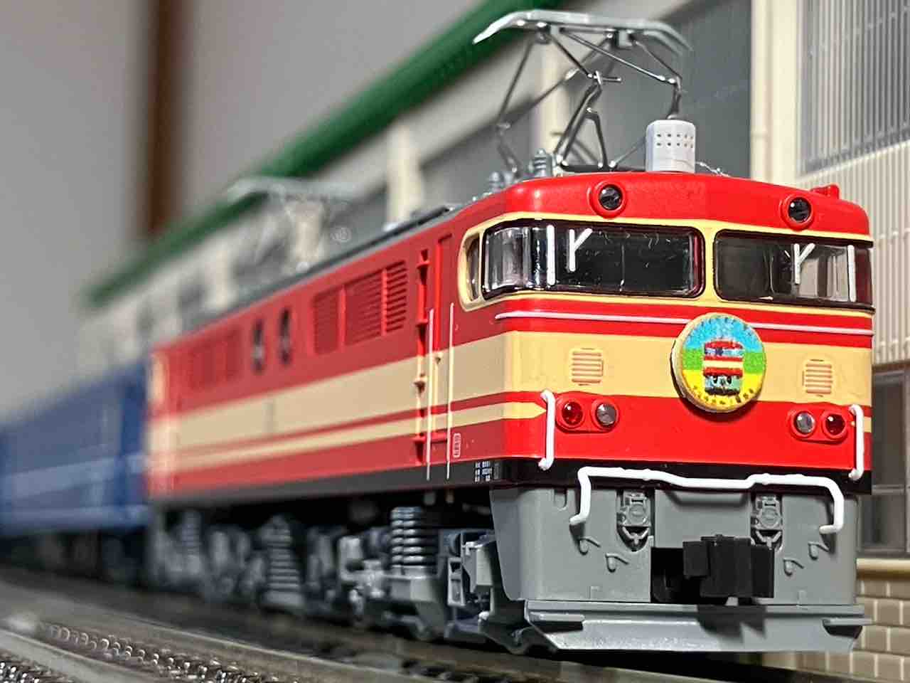 KATO E854 西武鉄道保存車 入線 : 夏島鉄道