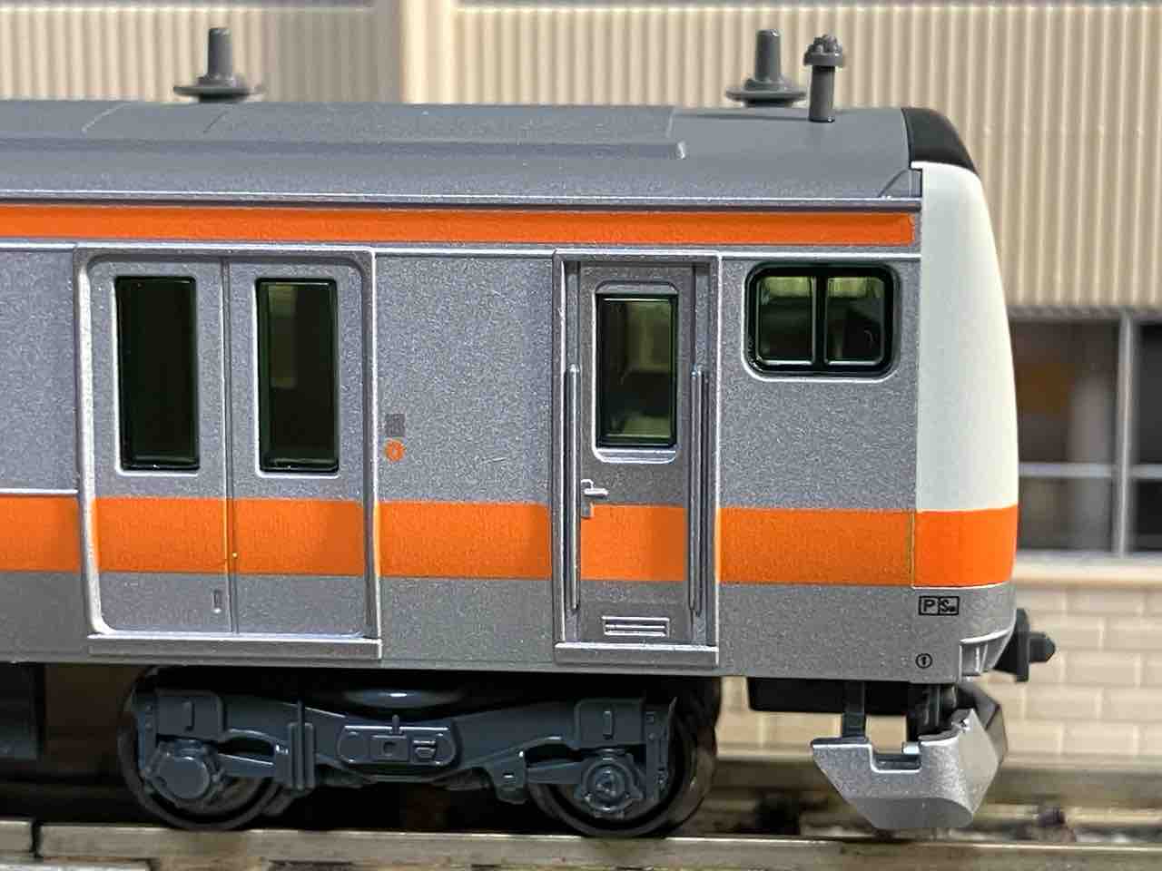 KATO E233系0番台　非貫通H編成 KATO E233系0番台 中央線 グリーン車連結 入線 : 夏島鉄道