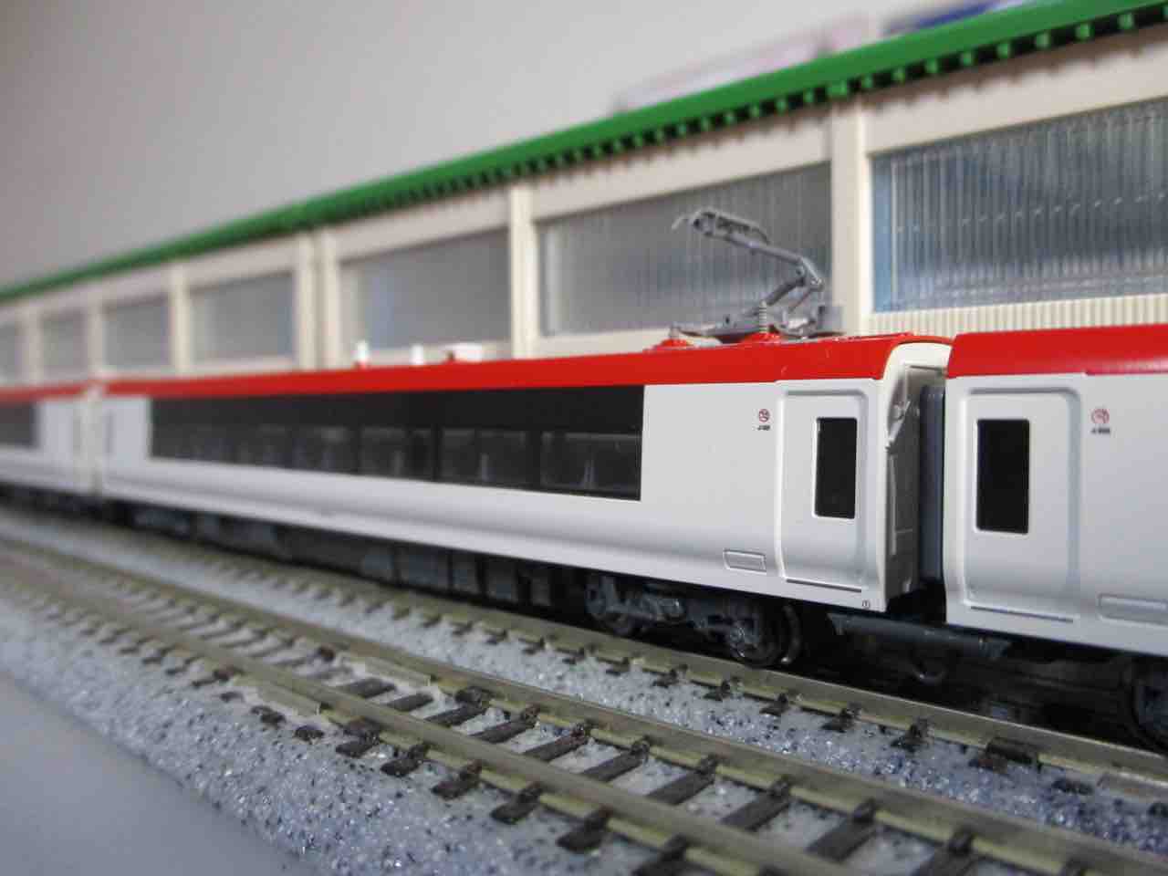 KATO E259系 成田エクスプレス リニューアルカラー 入線 : 夏島鉄道