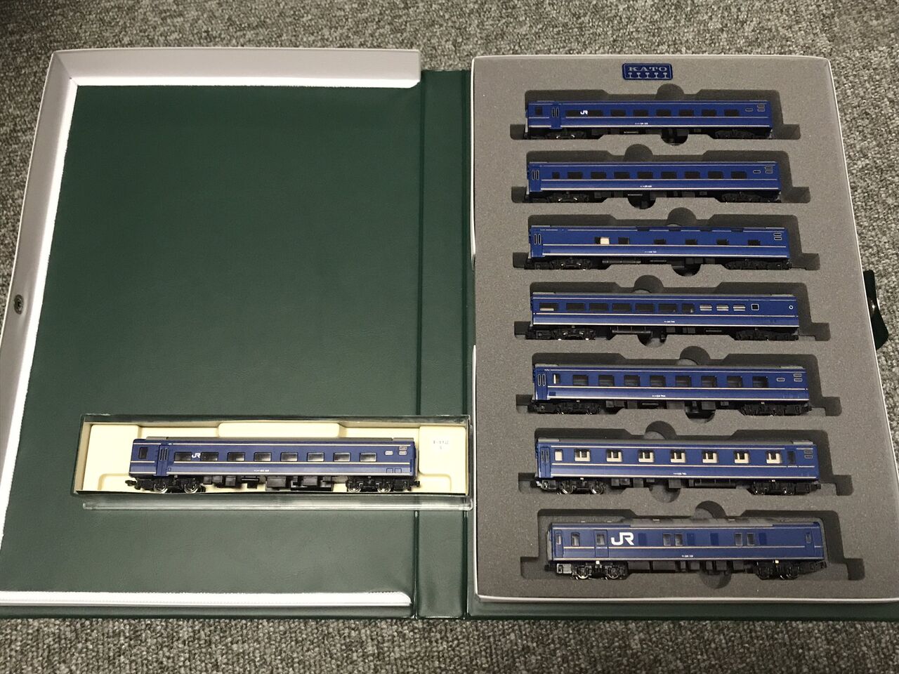 KATO 24系 旧製品 : 夏島鉄道 KATO 24系 旧製品 : 夏島鉄道