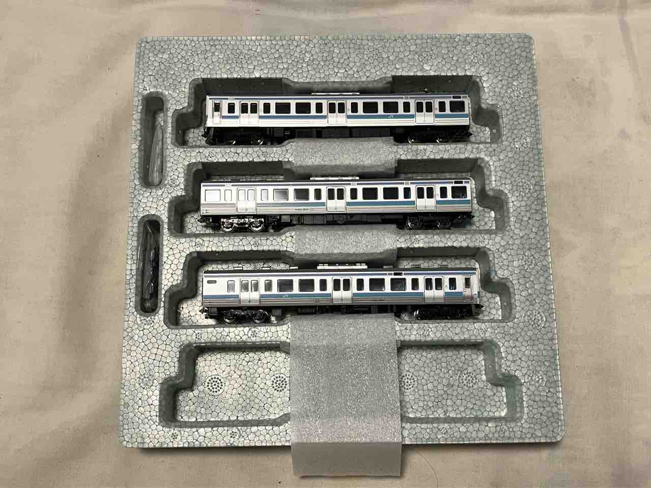 KATO 211系0番台・3000番台 長野色 入線 : 夏島鉄道