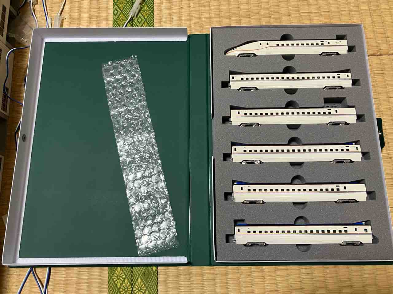 KATO W7系新幹線 6両基本セット Amazon | KATO Nゲージ W7系北陸新幹線 6両基本セット 10-1975