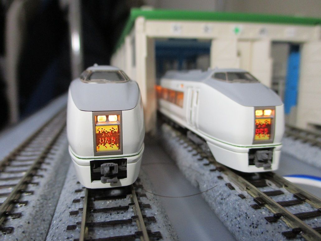 KATO 651系 スーパーひたち 入線 : 夏島鉄道
